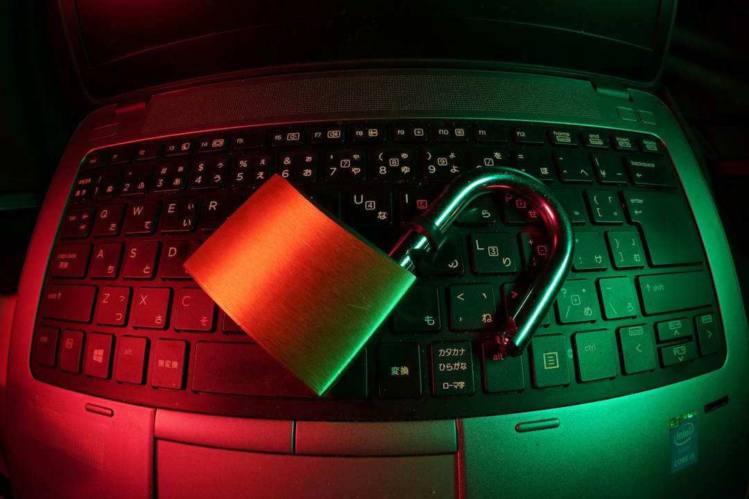 Luxury non-explicit illustration of Condiciones de uso with trust, privacy and disclosure controls